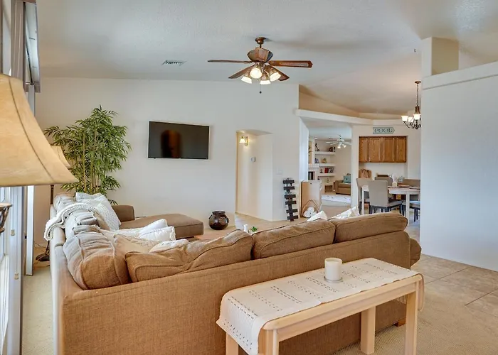 Views & Fenced Yard: Havasu Home! * Lake Havasu City