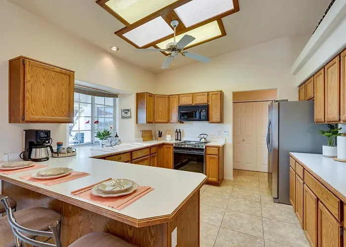 Views & Fenced Yard: Havasu Home! Holiday home Lake Havasu City